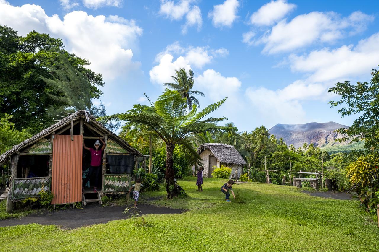 Yasur View Bungalows Loanengo ภายนอก รูปภาพ