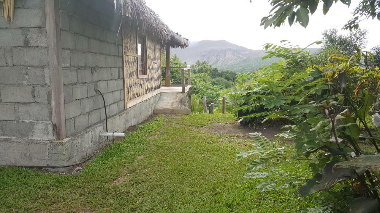 Yasur View Bungalows Loanengo ภายนอก รูปภาพ